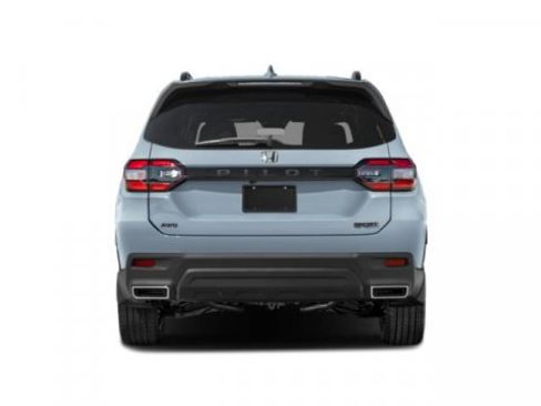 Used 2025 Honda Pilot Sport image 5
