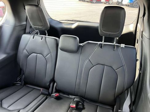 New 2025 Chrysler Voyager LX FWD image 26