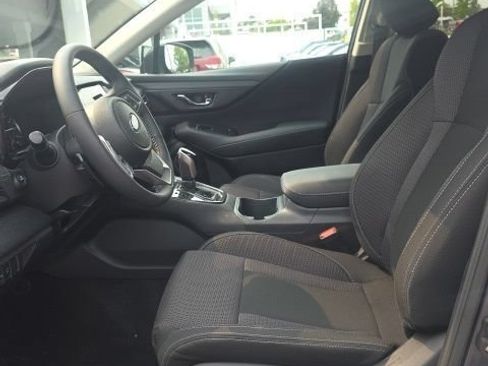 Used 2024 Subaru Outback Premium AWD/4WD image 9