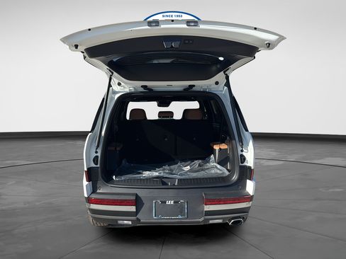 New 2026 Hyundai Santa Fe Limited FWD image 17