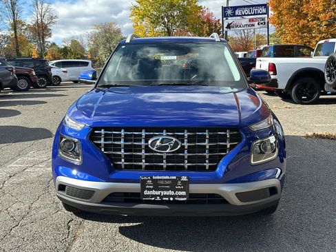Used 2023 Hyundai Venue SEL image 8