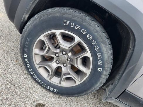 Used 2020 Jeep Cherokee Latitude w/ Quick Order Package 26F North image 20