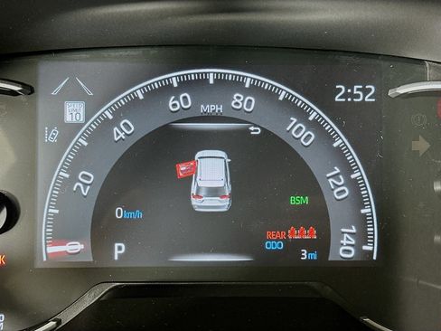 Used 2025 Toyota RAV4 XLE w/ Convenience Package image 19