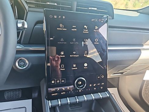 New 2026 GMC Terrain Elevation w/ Elevation Premium Package image 13