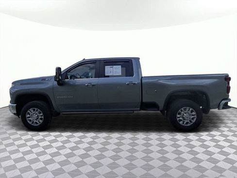 Used 2026 Chevrolet Silverado 2500 LT w/ Safety Package AWD/4WD image 6