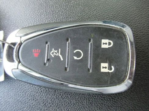 Used 2020 Chevrolet Equinox LT FWD image 27