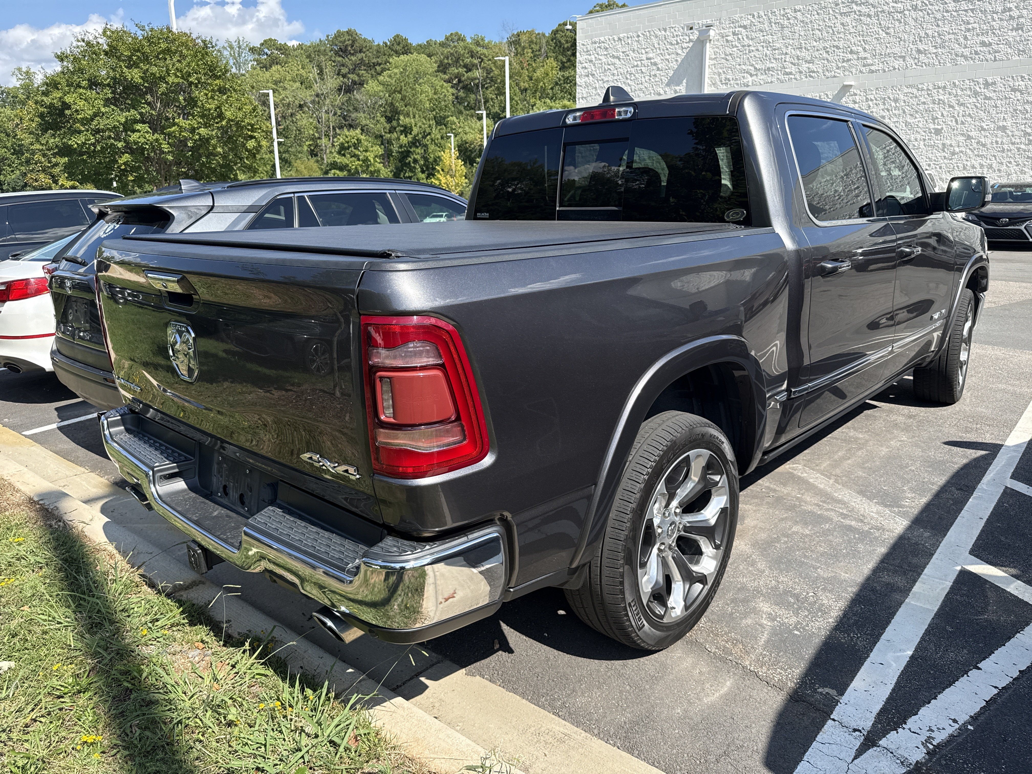 Used 2022 RAM 1500 Limited AWD/4WD image 8