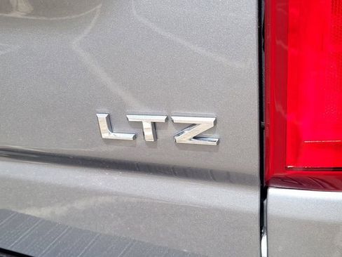 Used 2023 Chevrolet Silverado 1500 LTZ w/ Technology Package AWD/4WD image 10