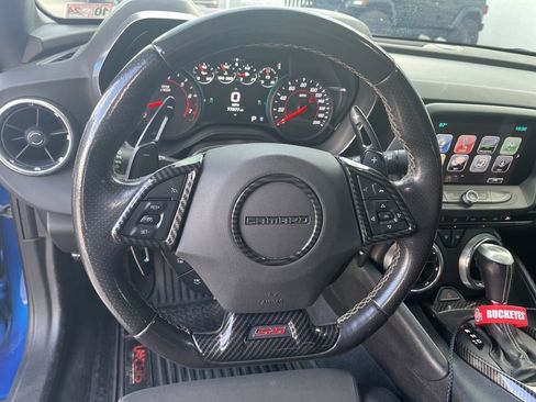 Used 2018 Chevrolet Camaro SS RWD image 10