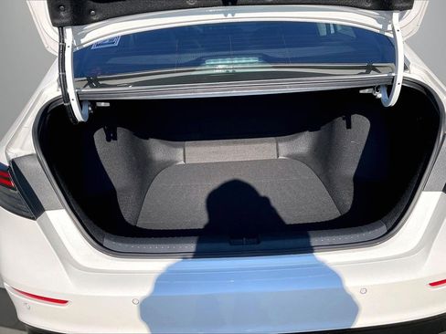 Used 2024 Honda Accord Touring image 27