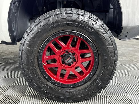 Used 2018 Nissan Frontier S image 30