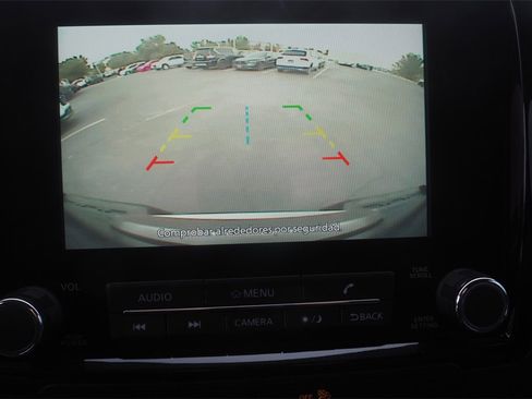 Used 2022 Nissan Frontier SV image 11