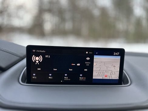 Used 2023 Acura MDX Advance image 11