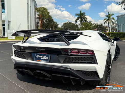 Used 2018 Lamborghini Aventador S image 53