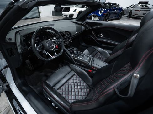Used 2018 Audi R8 V10 plus AWD/4WD image 20