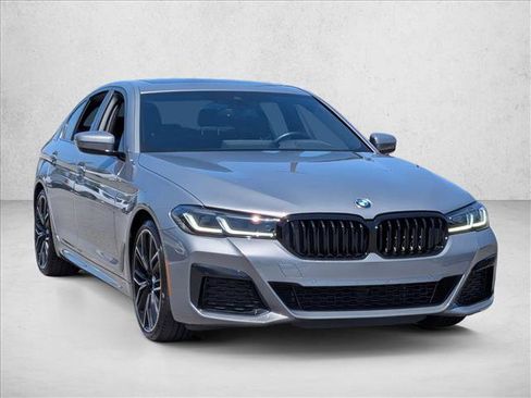 Used 2023 BMW 530i w/ M Sport Package RWD image 3