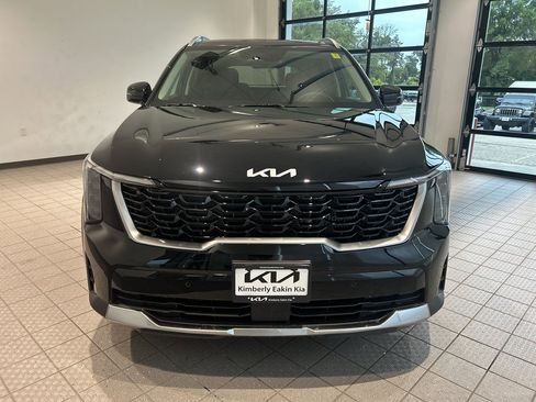 Used 2025 Kia Sorento EX w/ Panoramic Sunroof Package image 8