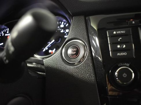 Used 2022 Nissan Rogue Sport SV AWD/4WD image 18