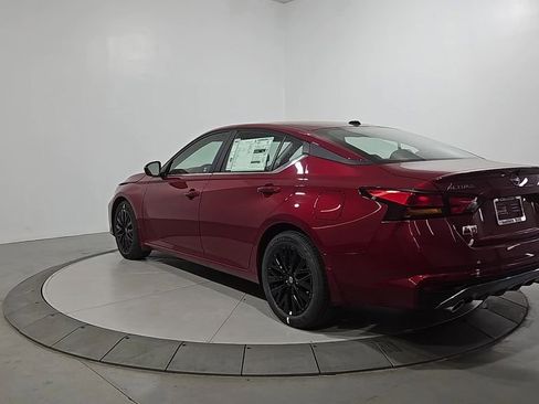 New 2026 Nissan Altima 2.5 SV FWD image 3