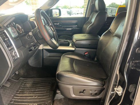 Used 2016 RAM 1500 Laramie w/ Convenience Group image 12