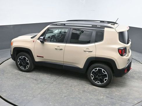 Used 2016 Jeep Renegade Trailhawk image 19