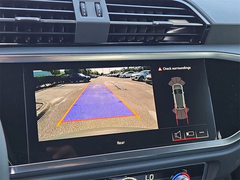 New 2025 Audi Q3 2.0T Premium image 26