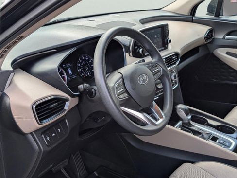 Used 2020 Hyundai Santa Fe SE image 31