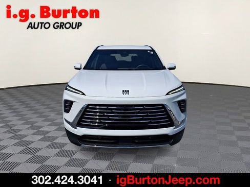 Used 2026 Buick Enclave Preferred image 2