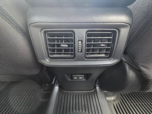 Used 2023 Toyota RAV4 XLE FWD image 9