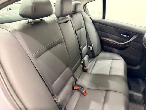 Used 2011 BMW 328i xDrive Sedan image 25