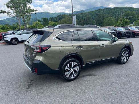 Used 2022 Subaru Outback Touring w/ Popular Package #2 AWD/4WD image 4