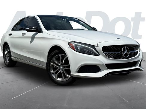 Used 2015 Mercedes-Benz C 300 4MATIC Sedan image 1
