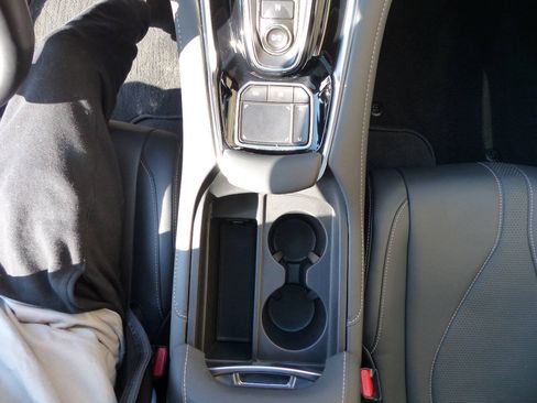 Used 2024 Acura RDX SH-AWD w/ Technology Package image 43