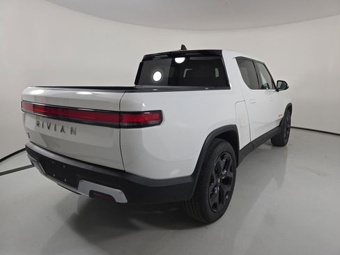 Used 2023 Rivian R1T Adventure image 5