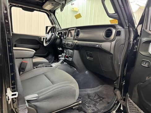 Used 2022 Jeep Wrangler Unlimited Sport AWD/4WD image 29