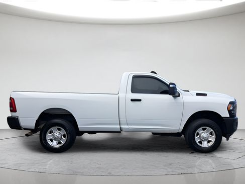 Used 2024 RAM 2500 Tradesman AWD/4WD image 4