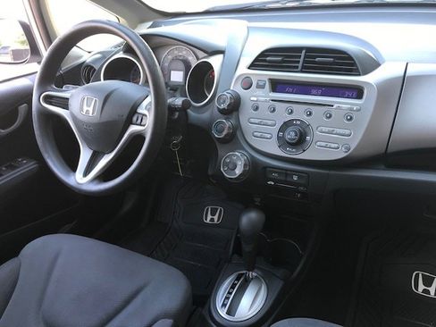 Used 2013 Honda Fit image 8
