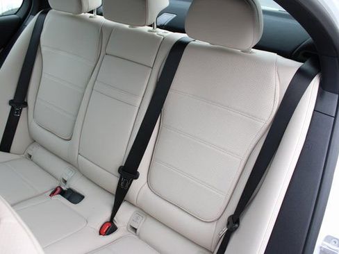 New 2025 Mercedes-Benz C 300 4MATIC Sedan image 31