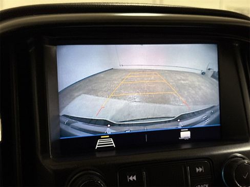 Used 2022 GMC Canyon AT4 w/ Trailering Package image 14