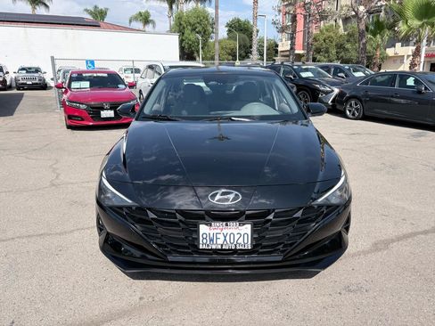 Used 2021 Hyundai Elantra Blue FWD image 2