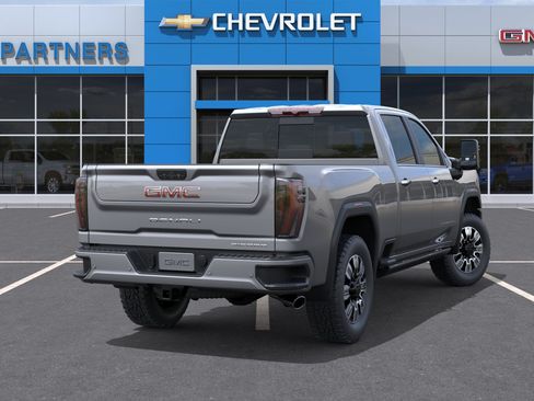 New 2026 GMC Sierra 2500 Denali w/ Denali Reserve Package AWD/4WD image 5