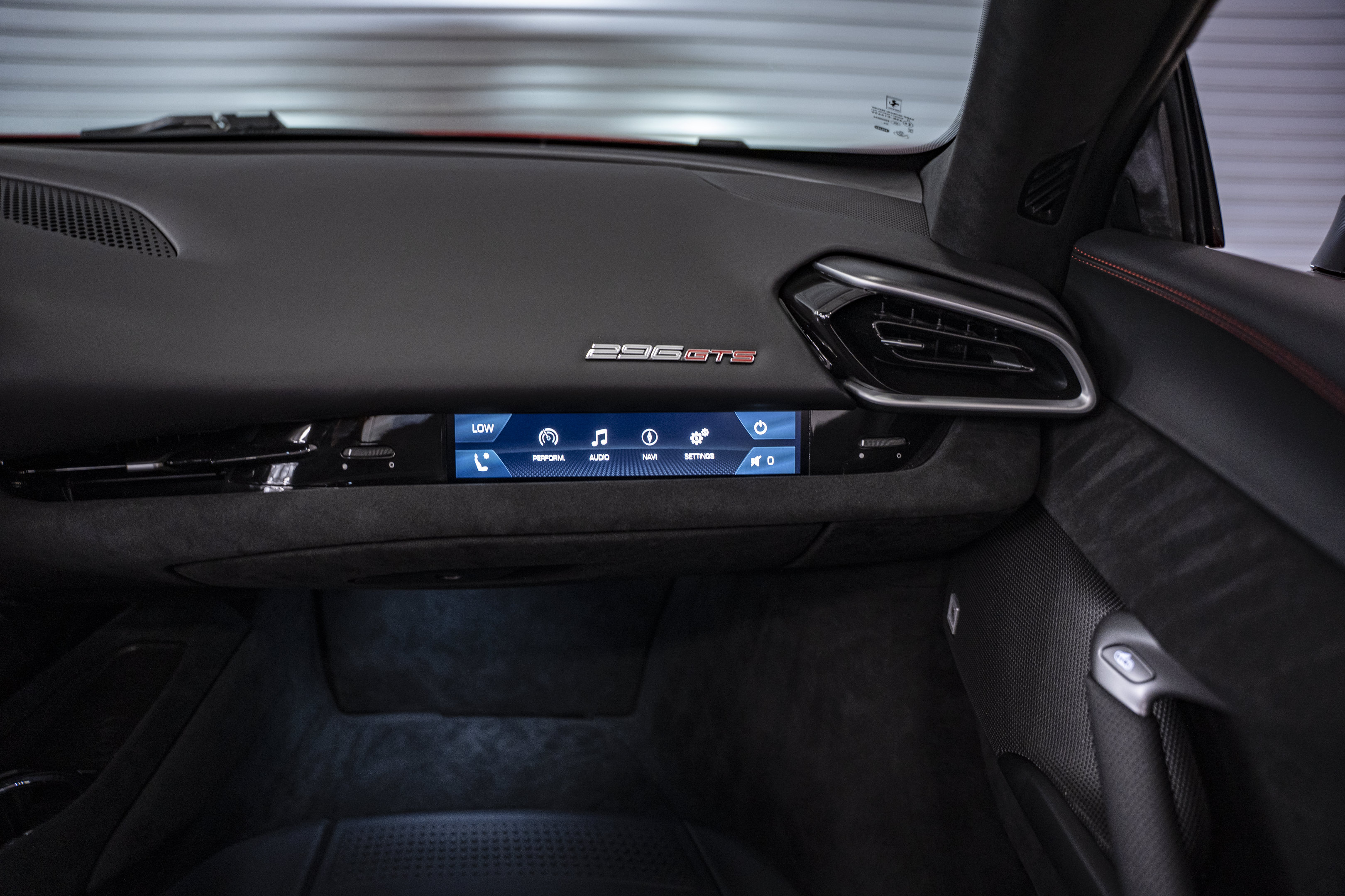 Used 2025 Ferrari 296 GTS RWD image 41