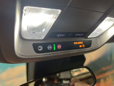 Used 2024 Chevrolet Malibu LT image 41