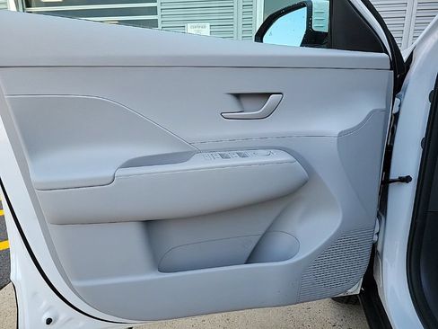 Used 2024 Hyundai Kona SEL AWD/4WD image 26