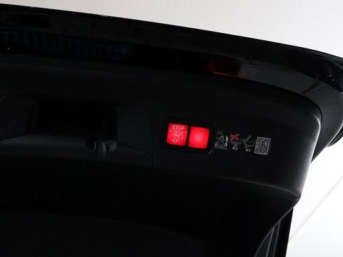 Certified 2026 Mercedes-Benz GLE 53 AMG 4MATIC Coupe image 36