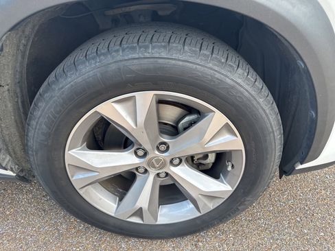 Used 2017 Lexus NX 200t FWD w/ Premium Package image 9