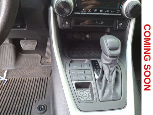 Used 2023 Toyota RAV4 LE AWD/4WD image 14