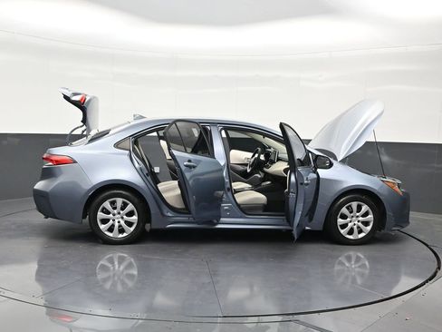 Used 2020 Toyota Corolla LE image 33