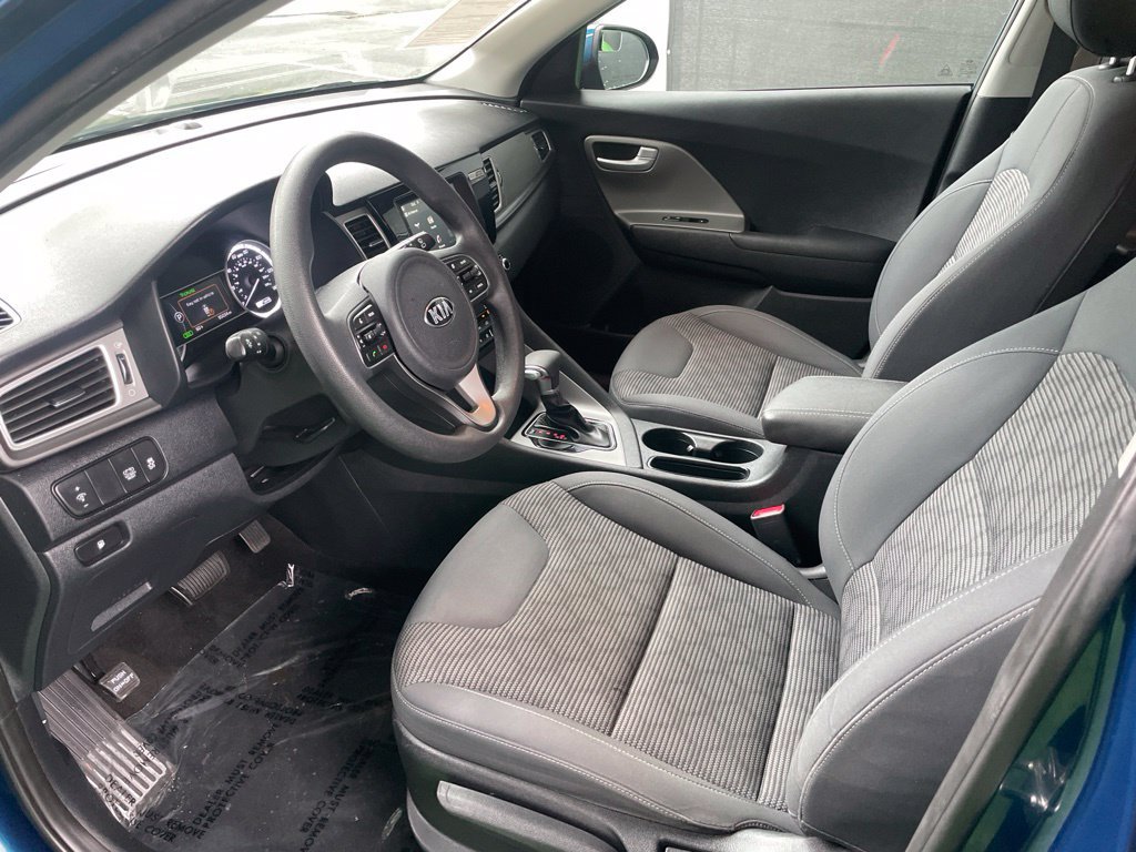 Used 2018 Kia Niro LX FWD image 35