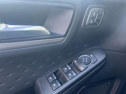 Used 2020 Ford Escape SEL image 22